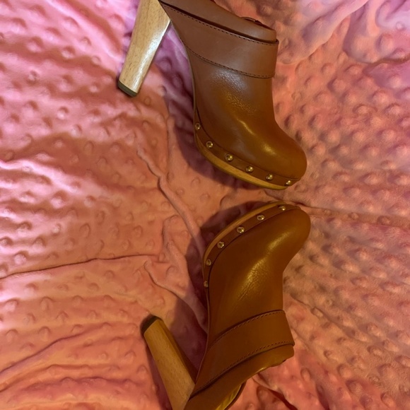 Coach Mules - Picture 4 of 4